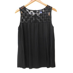 Black Pleated Dressy Sleeveless Top w/ Buttons M